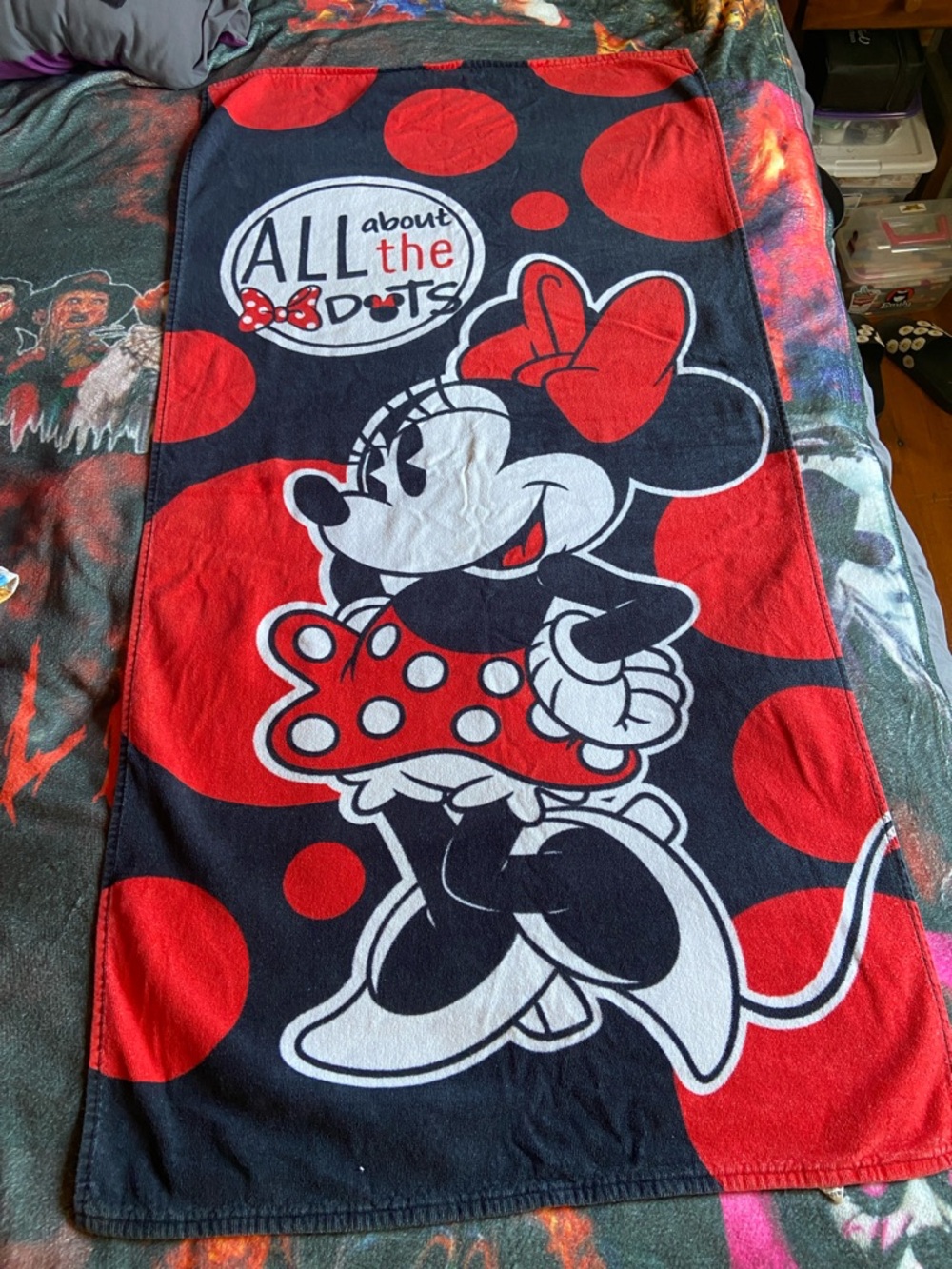 Disney Minnie Mouse Red and Black Polka Dot Beach Towel